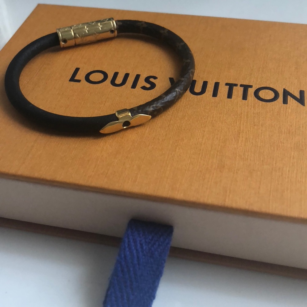 Louis Vuitton leather and gold bracelet